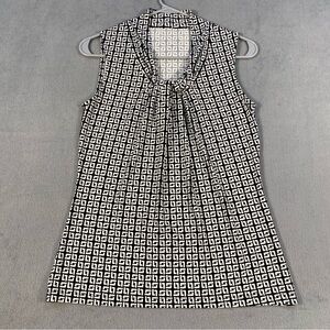Banana Republic Women’s Black & White Print, Knotted v-neck SleevelessTop, XS